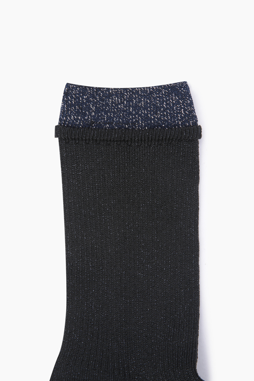 https://img.benettonmall.com/PARTS/KS/25F/SCSO01541BK_MB_D2.jpg