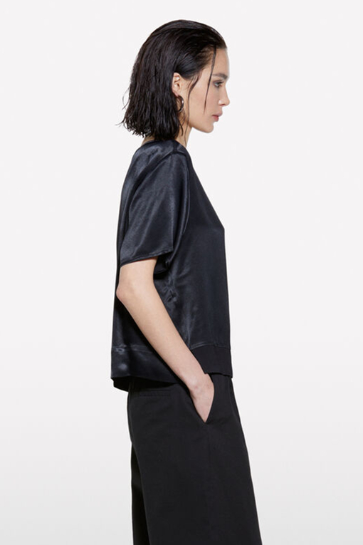https://img.benettonmall.com/PARTS/KS/25S/52BZLQ093BK_MB_D1.jpg