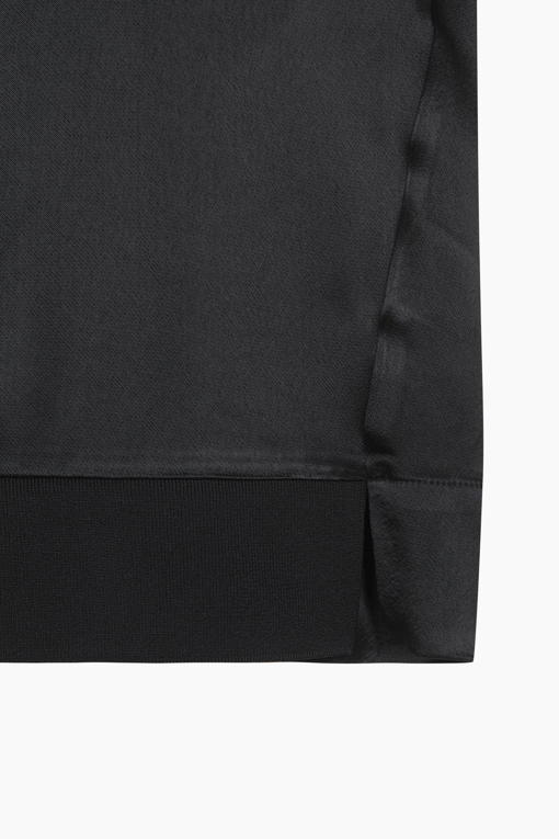 https://img.benettonmall.com/PARTS/KS/25S/52BZLQ093BK_MB_D13.jpg