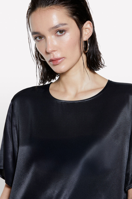 https://img.benettonmall.com/PARTS/KS/25S/52BZLQ093BK_MB_D3.jpg