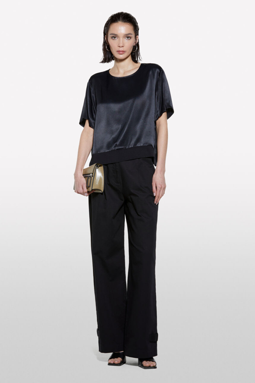 https://img.benettonmall.com/PARTS/KS/25S/52BZLQ093BK_MB_D4.jpg