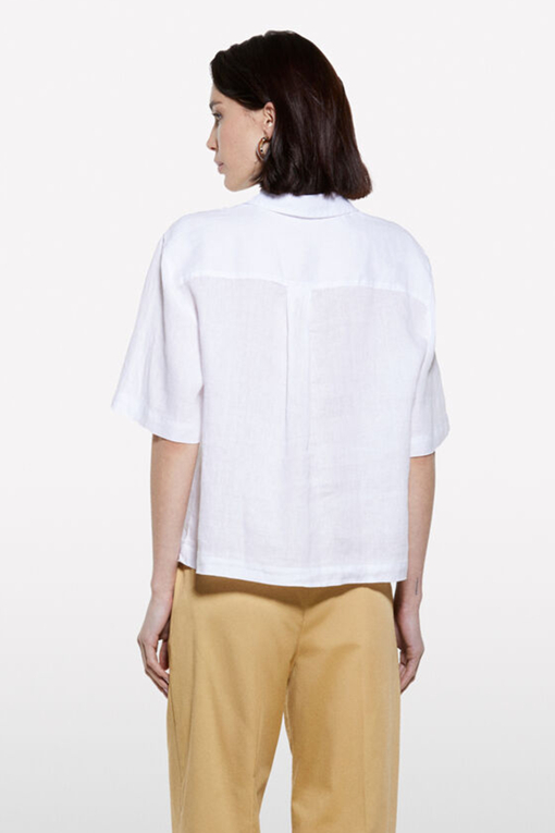 https://img.benettonmall.com/PARTS/KS/25S/5BMLLQ08UWH_MB_D2.jpg