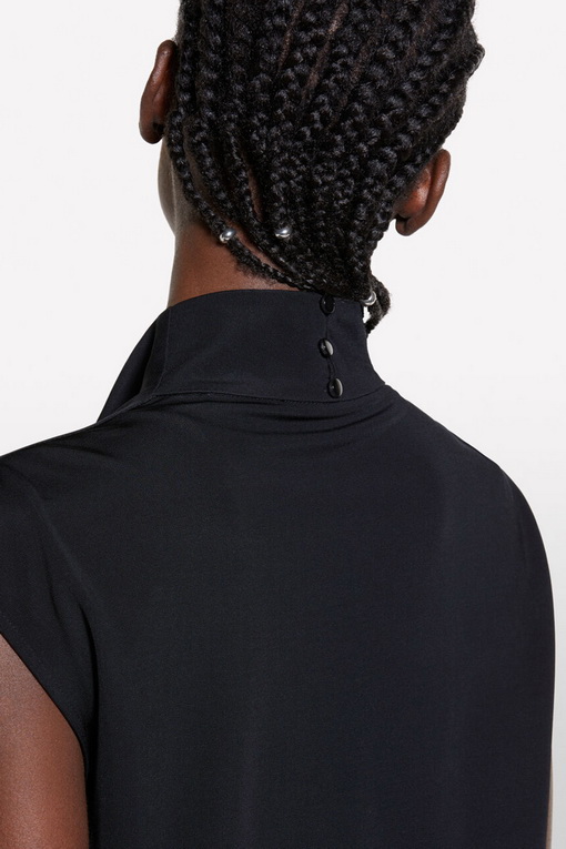 https://img.benettonmall.com/PARTS/KS/25S/5FNTLQ08PBK_MB_D3.jpg