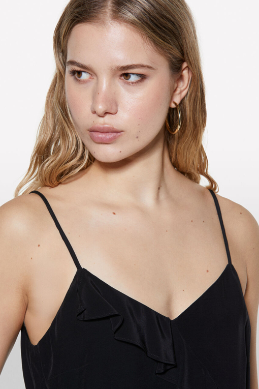 https://img.benettonmall.com/PARTS/KS/25S/5LNTLH01JBK_MB_D3.jpg
