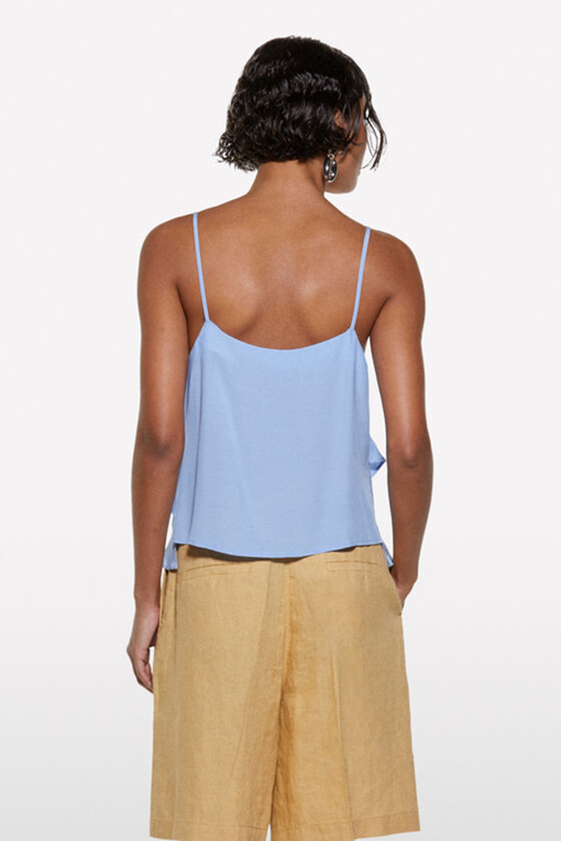 https://img.benettonmall.com/PARTS/KS/25S/5LNTLH01JBL_MB_D2.jpg
