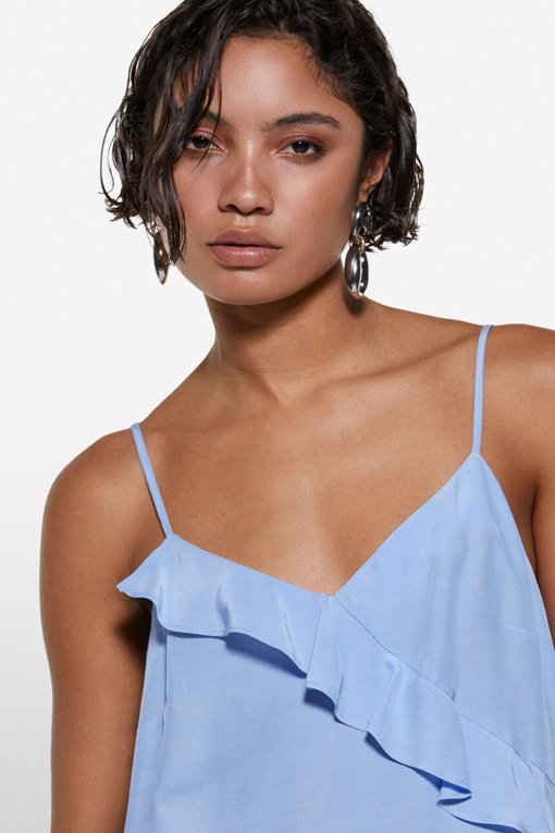 https://img.benettonmall.com/PARTS/KS/25S/5LNTLH01JBL_MB_D3.jpg