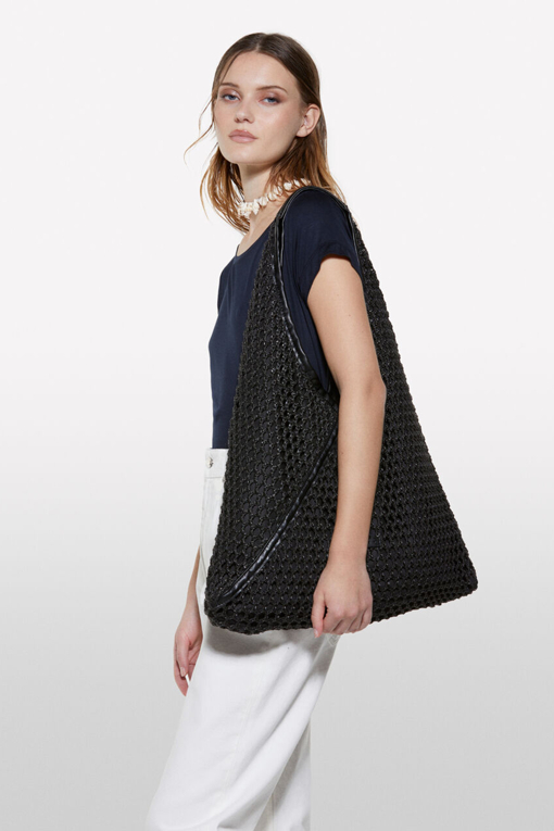 https://img.benettonmall.com/PARTS/KS/25S/64RVWY05CBK_MB_D4.jpg