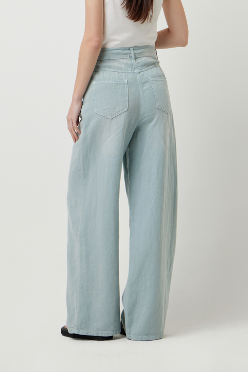 https://img.benettonmall.com/PARTS/KS/25S/SADP40531LB_MB_D2.jpg