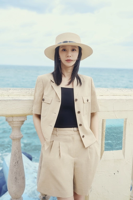 https://img.benettonmall.com/PARTS/KS/25S/SAJK37531BG_MB.jpg