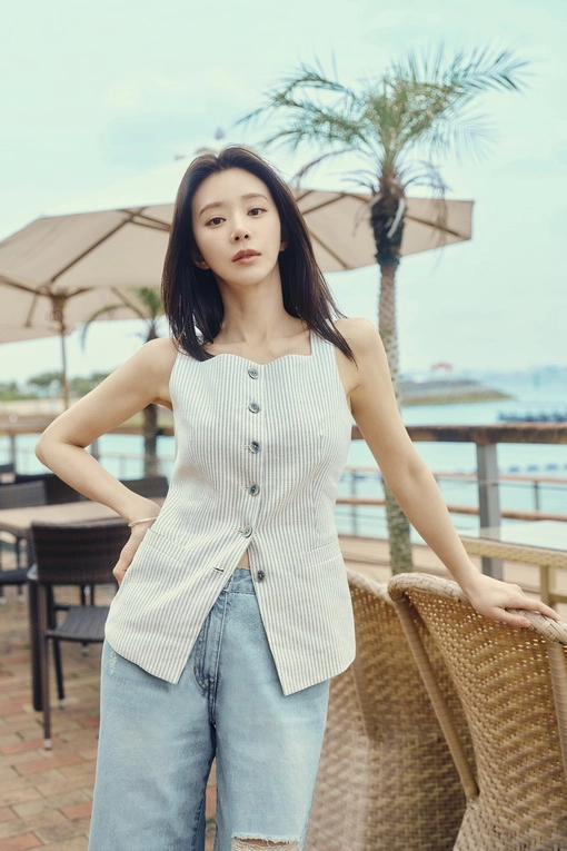 https://img.benettonmall.com/PARTS/KS/25S/SAJK39531BE_MB.jpg