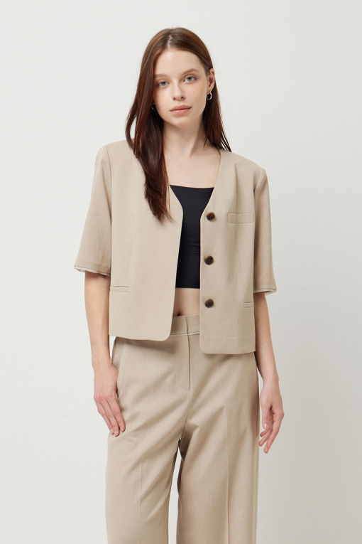 https://img.benettonmall.com/PARTS/KS/25S/SAJKE8531BG_MB.jpg