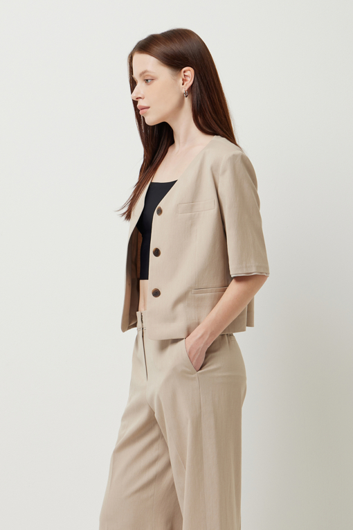 https://img.benettonmall.com/PARTS/KS/25S/SAJKE8531BG_MB_D1.jpg