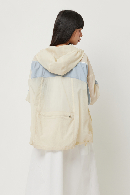 https://img.benettonmall.com/PARTS/KS/25S/SAJP90531BE_MB_D3.jpg