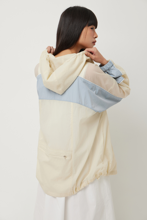 https://img.benettonmall.com/PARTS/KS/25S/SAJP90531BE_MB_D5.jpg