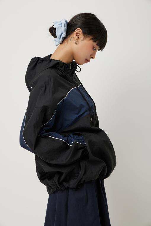 https://img.benettonmall.com/PARTS/KS/25S/SAJP90531BK_MB_D3.jpg