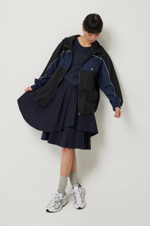 https://img.benettonmall.com/PARTS/KS/25S/SAJP90531BK_MB_D4.jpg