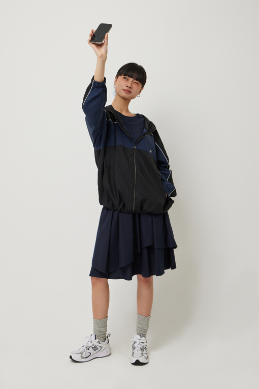 https://img.benettonmall.com/PARTS/KS/25S/SAJP90531BK_MB_D5.jpg
