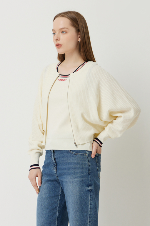 https://img.benettonmall.com/PARTS/KS/25S/SAKC06511IV_MB_D1.jpg