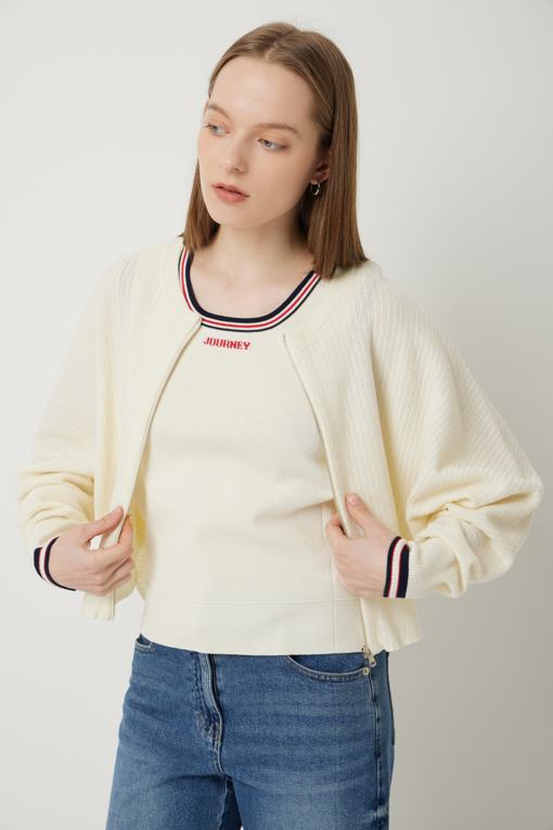 https://img.benettonmall.com/PARTS/KS/25S/SAKC06511IV_MB_D3.jpg
