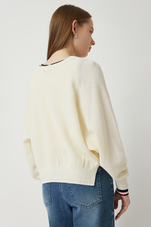 https://img.benettonmall.com/PARTS/KS/25S/SAKC06511IV_MB_D4.jpg