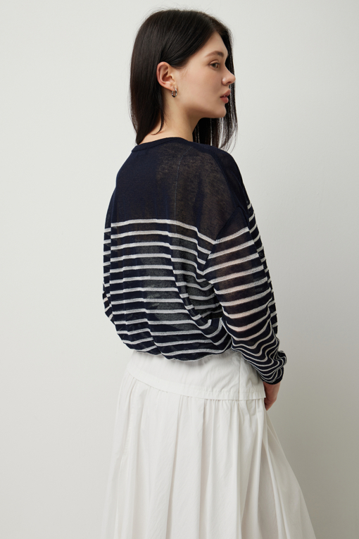 https://img.benettonmall.com/PARTS/KS/25S/SAKC44531DN_MB_D4.jpg