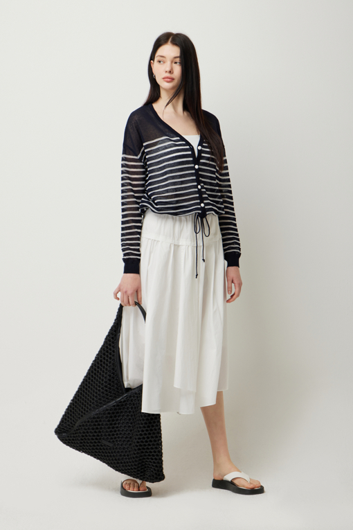 https://img.benettonmall.com/PARTS/KS/25S/SAKC44531DN_MB_D5.jpg