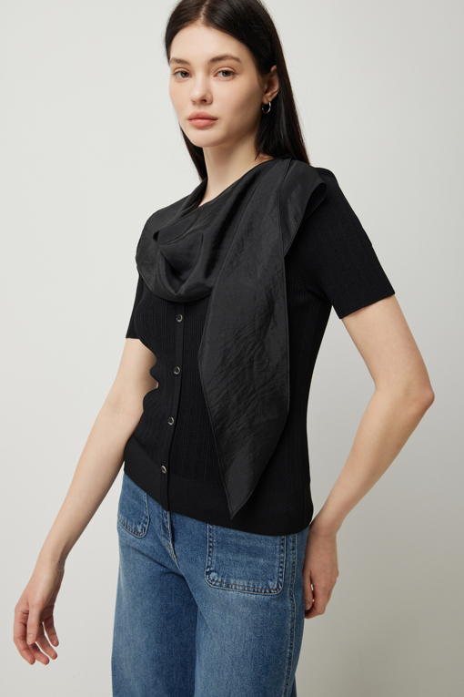 https://img.benettonmall.com/PARTS/KS/25S/SAKP42531BK_MB_D3.jpg
