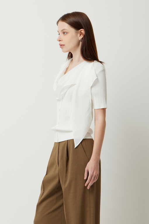 https://img.benettonmall.com/PARTS/KS/25S/SAKP42531IV_MB_D1.jpg
