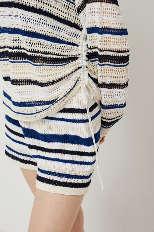 https://img.benettonmall.com/PARTS/KS/25S/SAKP61531NY_MB_D4.jpg