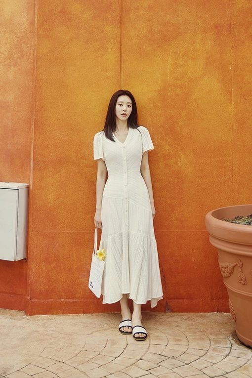 https://img.benettonmall.com/PARTS/KS/25S/SAOP36531IV_MB.jpg