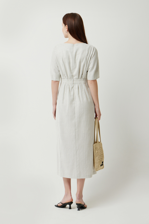 https://img.benettonmall.com/PARTS/KS/25S/SAOP37531BE_MB_D2.jpg
