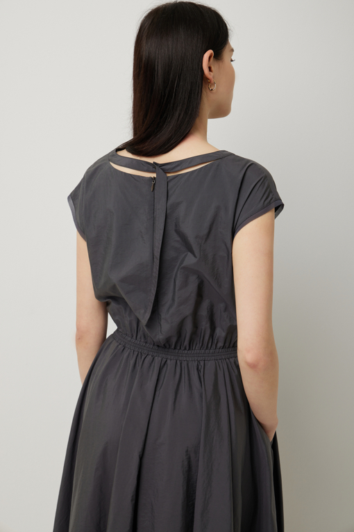 https://img.benettonmall.com/PARTS/KS/25S/SAOP40531DG_MB_D4.jpg