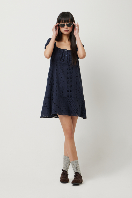 https://img.benettonmall.com/PARTS/KS/25S/SAOP91531NY_MB_D0.jpg