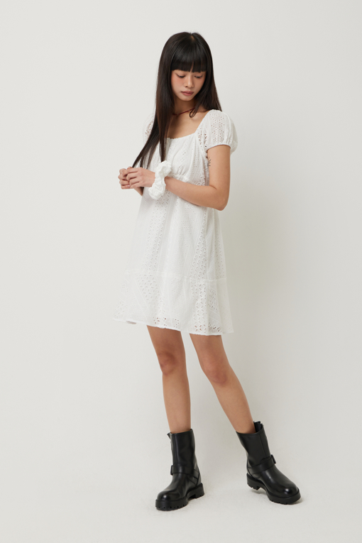 https://img.benettonmall.com/PARTS/KS/25S/SAOP91531WH_MB_D4.jpg