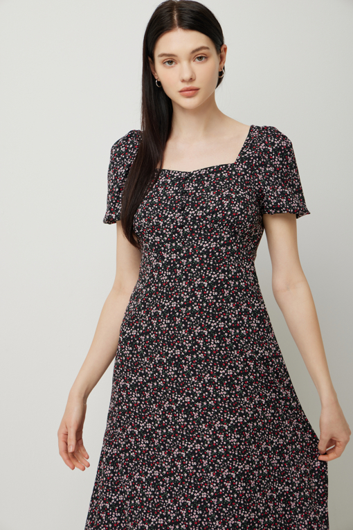 https://img.benettonmall.com/PARTS/KS/25S/SAOPZ1531BK_MB_D3.jpg