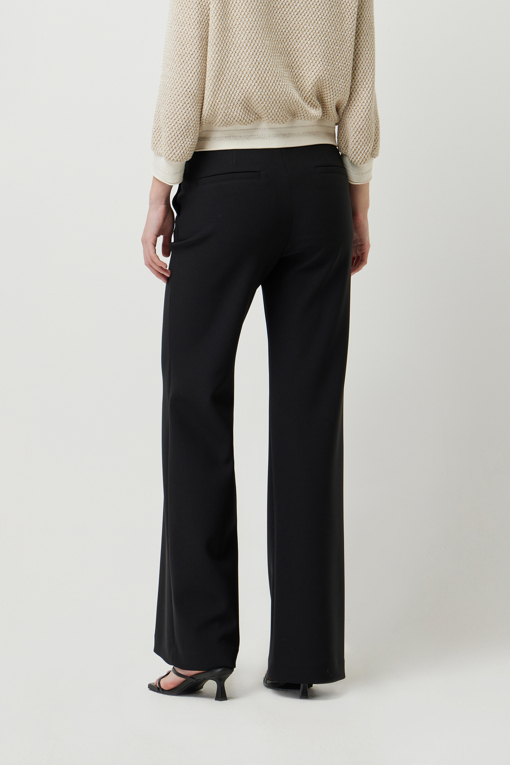 https://img.benettonmall.com/PARTS/KS/25S/SAPT10511BK_MB_D2.jpg