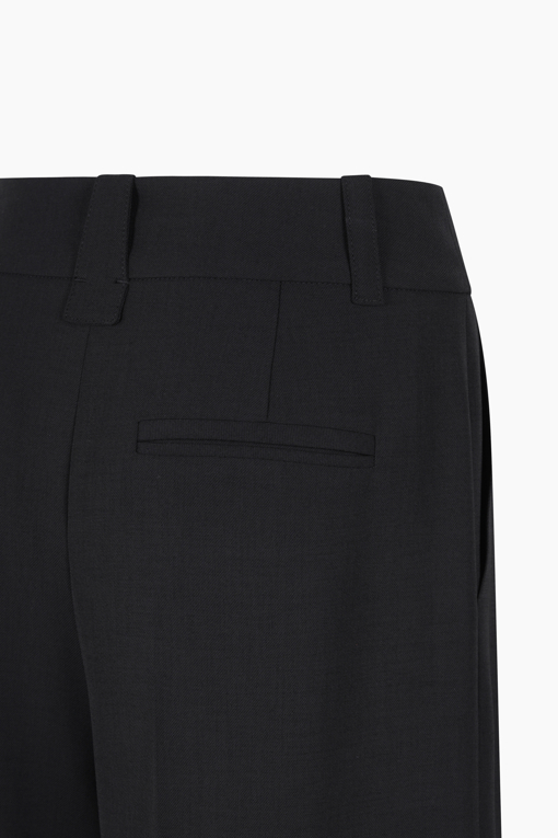 https://img.benettonmall.com/PARTS/KS/25S/SAPT31531BK_MB_D13.jpg