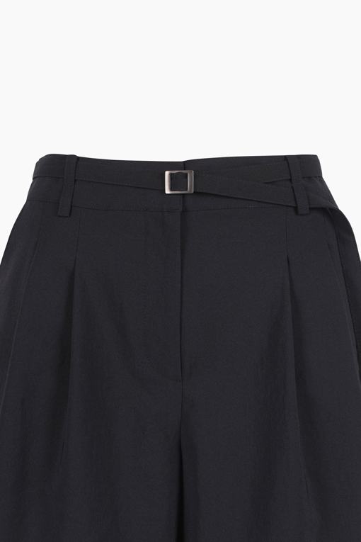 https://img.benettonmall.com/PARTS/KS/25S/SAPT37531BK_MB_D12.jpg