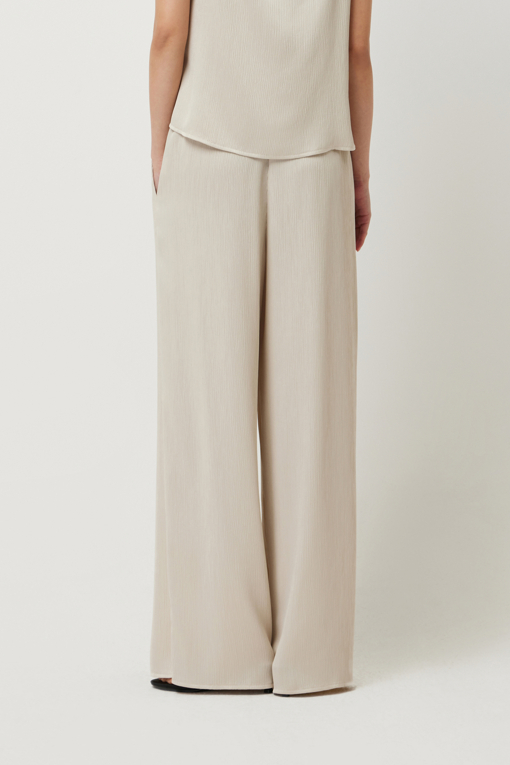 https://img.benettonmall.com/PARTS/KS/25S/SAPT41531BE_MB_D2.jpg