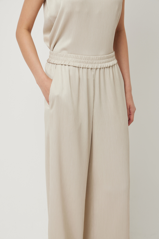 https://img.benettonmall.com/PARTS/KS/25S/SAPT41531BE_MB_D3.jpg