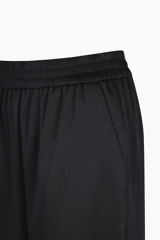https://img.benettonmall.com/PARTS/KS/25S/SAPT41531BK_MB_D3.jpg