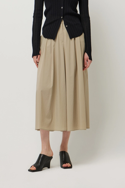 https://img.benettonmall.com/PARTS/KS/25S/SAPT45531BE_MB.jpg