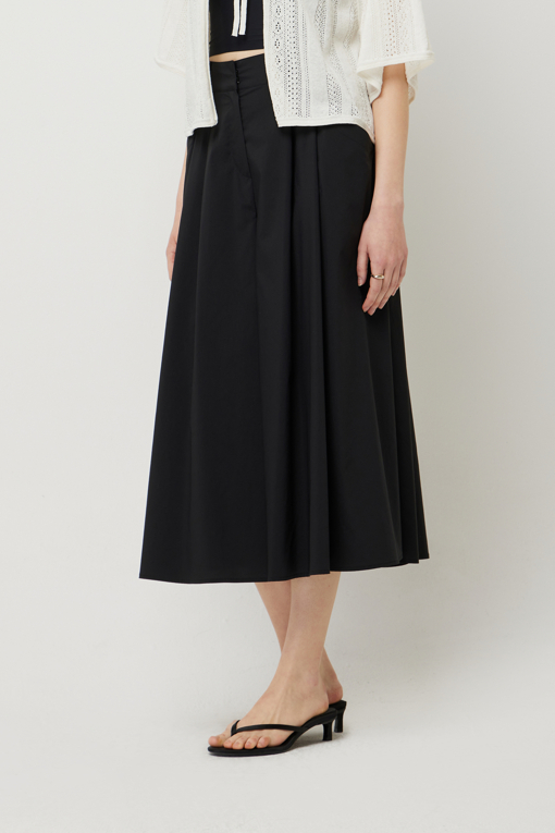 https://img.benettonmall.com/PARTS/KS/25S/SAPT45531BK_MB_D1.jpg