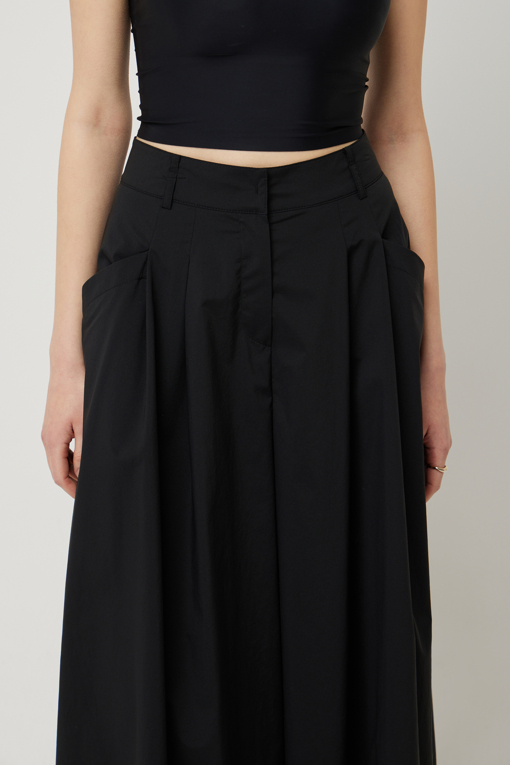 https://img.benettonmall.com/PARTS/KS/25S/SAPT45531BK_MB_D3.jpg