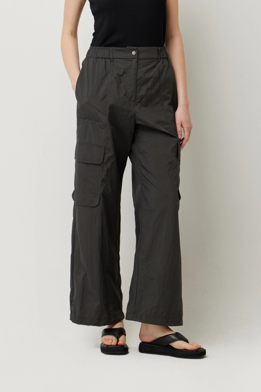 https://img.benettonmall.com/PARTS/KS/25S/SAPT48531DG_MB.jpg