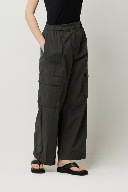 https://img.benettonmall.com/PARTS/KS/25S/SAPT48531DG_MB_D1.jpg