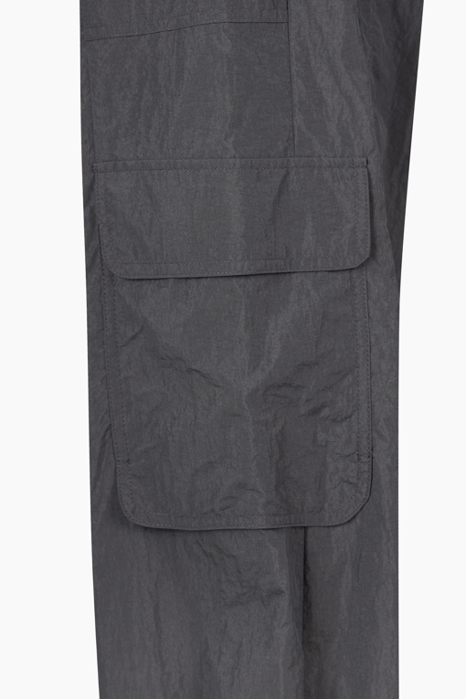 https://img.benettonmall.com/PARTS/KS/25S/SAPT48531DG_MB_D12.jpg