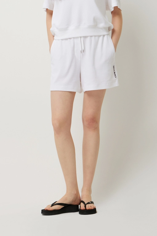 https://img.benettonmall.com/PARTS/KS/25S/SAPT60531WH_MB.jpg