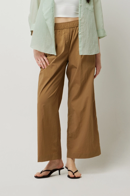 https://img.benettonmall.com/PARTS/KS/25S/SAPT80531CA_MB.jpg