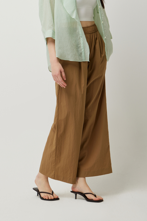 https://img.benettonmall.com/PARTS/KS/25S/SAPT80531CA_MB_D1.jpg